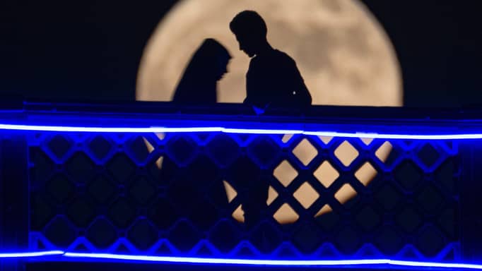 حادثة تهزّ العراق.. ضابط شرطة يغتصب "ضحية اغتصاب"