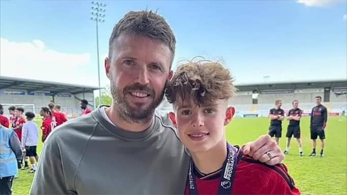 طرد نجل كاريك من الميرسيسايد