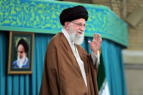 خامنئي: إسرائيل "أخطأت في الحسابات"