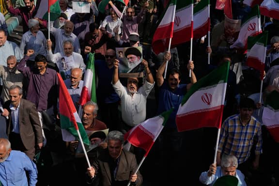 بعد اغتيال خامنئي.. هل من السهل تغيير النظام؟