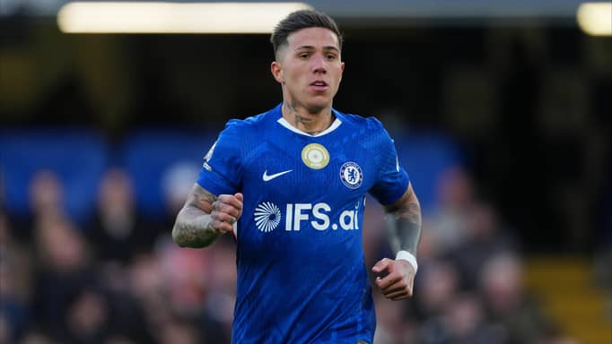 وكيل إنزو فيرنانديز يفتح النار على تشيلسي