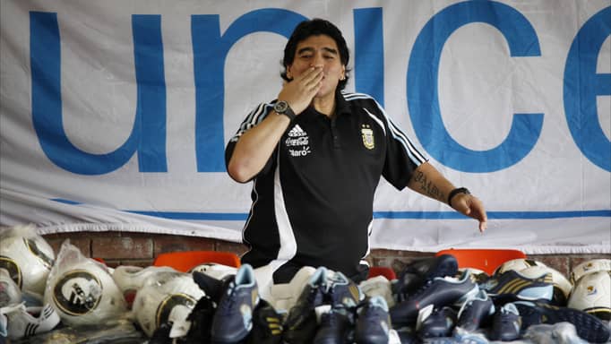 تأجيل موعد المحاكمة جديدة بشأن ملابسات وفاة مارادونا