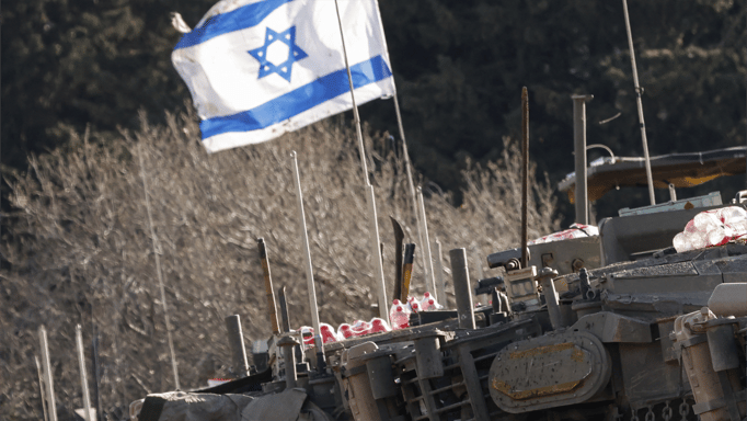 "الكاميرات الحراريّة ترصد".. إنزال إسرائيلي وغارات في البقاع