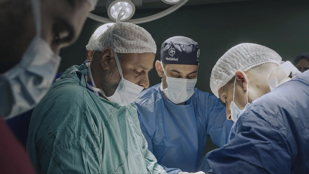 "طبيب أميركي".. يحكي قصة حرب غزة في "مهرجان صندانس"