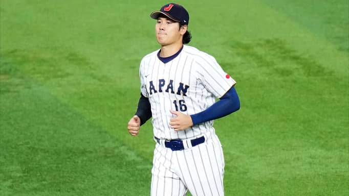 أسطورة البيسبول يهزم رونالدو وميسي