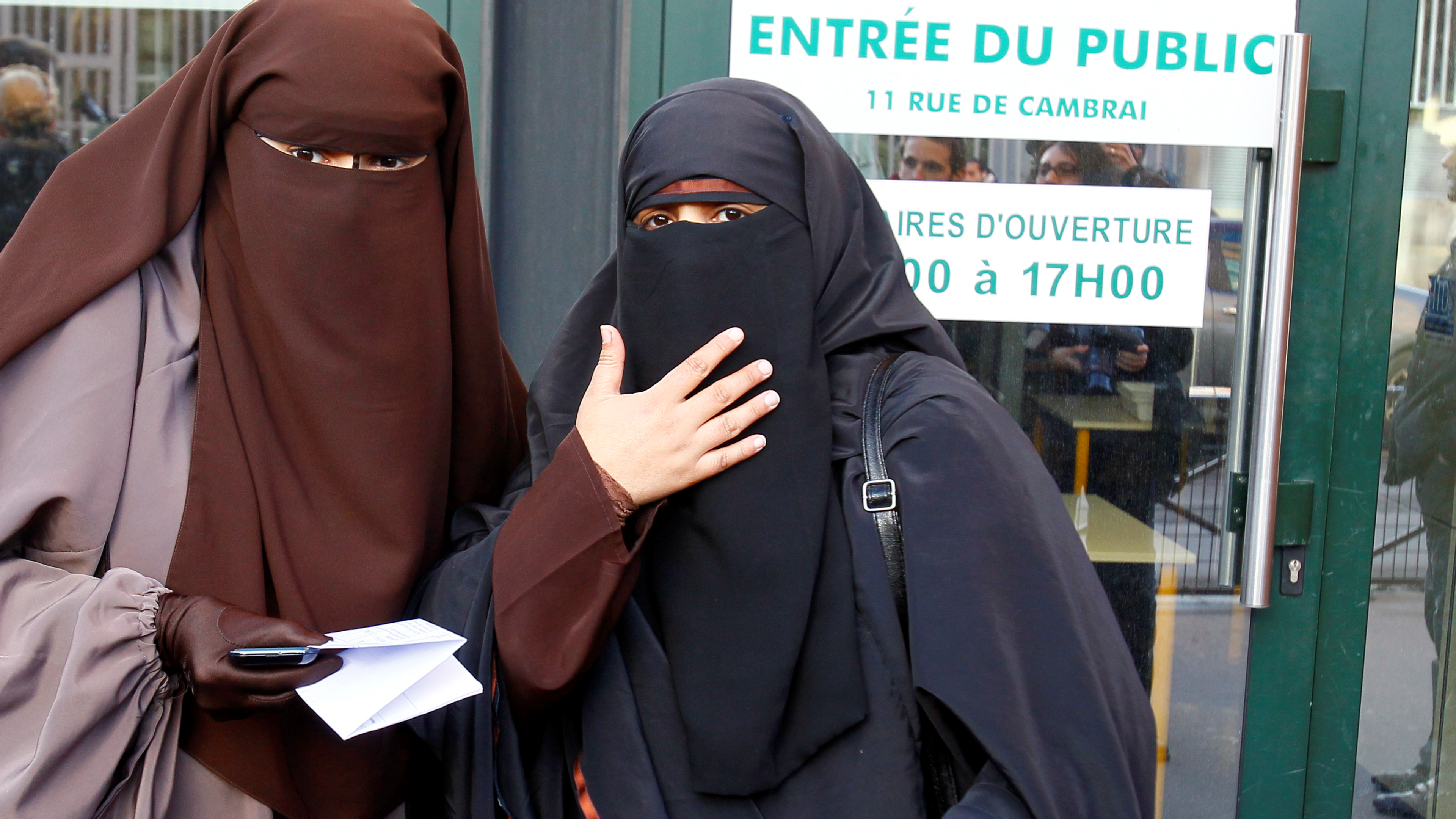 فرنسا تُعلن الحرب الشاملة ضد "الإخوان"