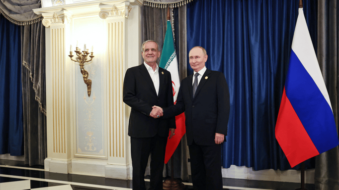 بوتين يمدّ إيران بـ"عيونه"