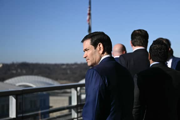 فوق قاعدة روبيو وهيجسيث.. مسيرات تثير ارتباكا أمنيا بواشنطن