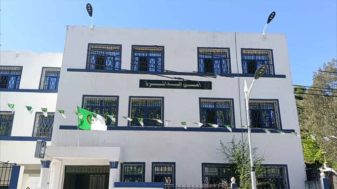 الجزائر.. السجن المؤقت لامرأة تزوجت "رجلين"