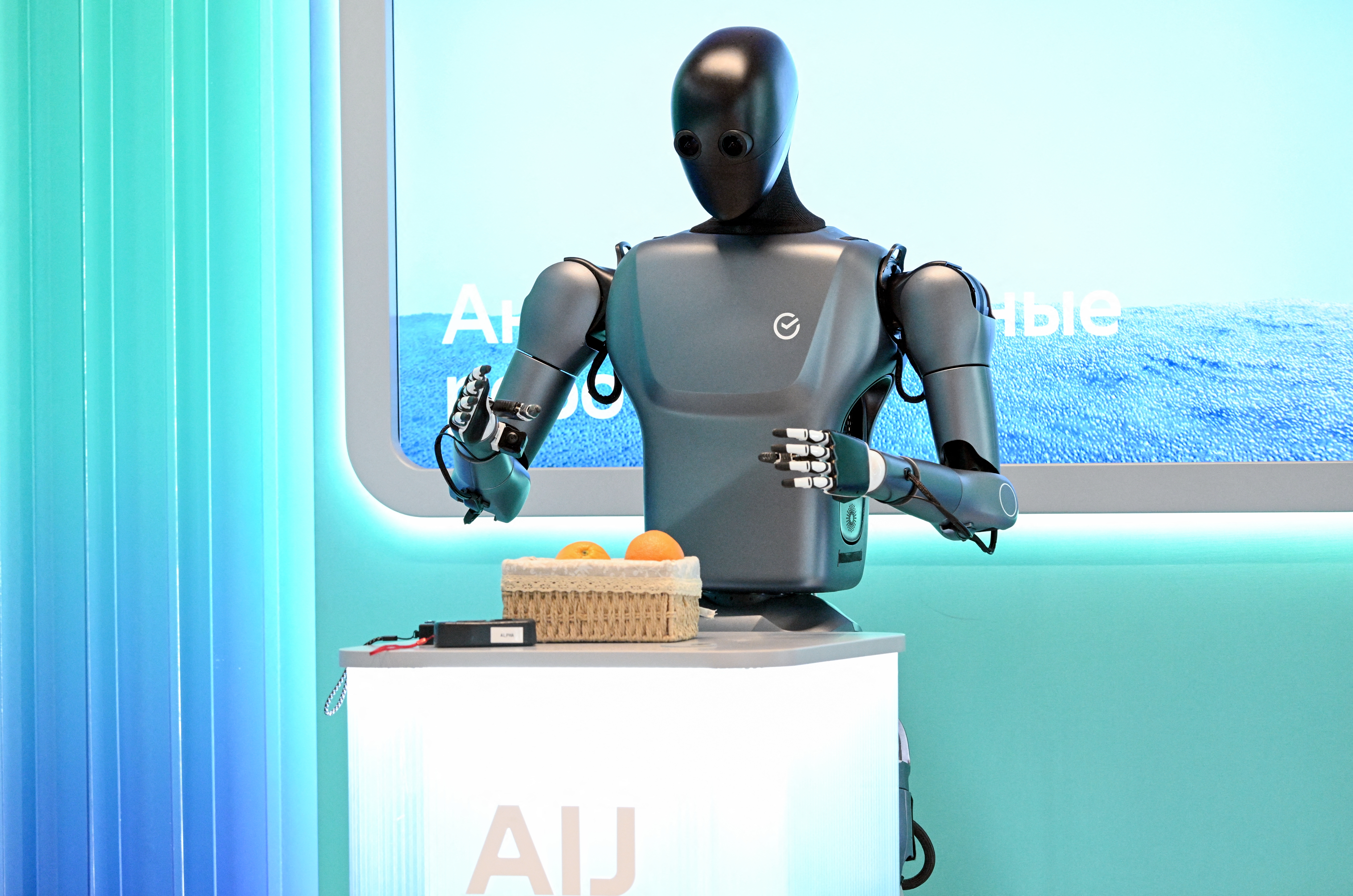 مرة تقنيا ومرة بالسوق.. الـAI يغتال وظيفتك مرتين؟