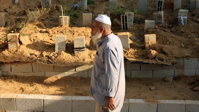 "قبور فوق قبور".. تحد من نوع جديد لـ"بركة" في غزة