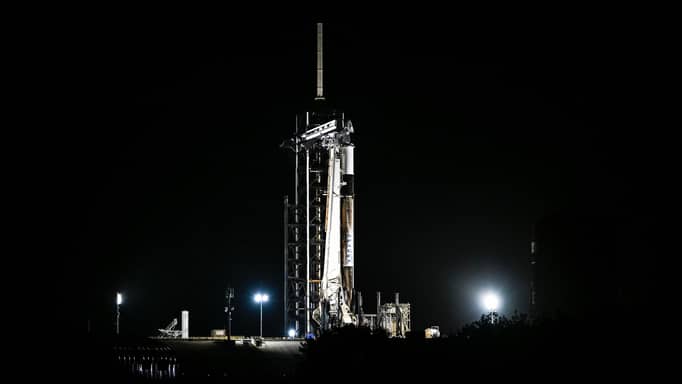 تأجيل أول رحلة سياحية للفضاء