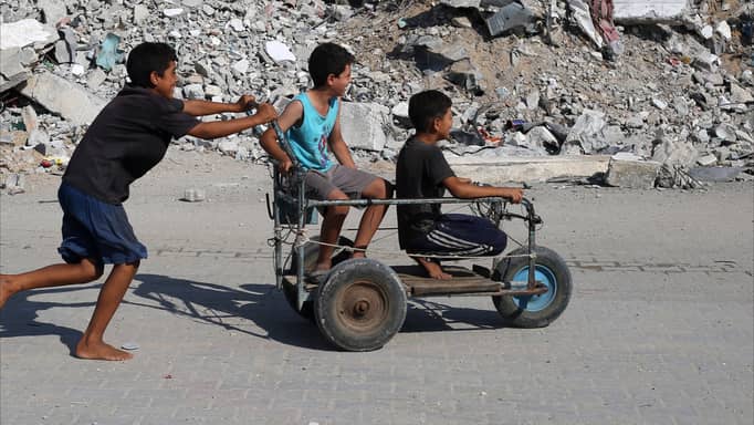 إسرائيل تخصص أماكن تطعيم ضد شلل الأطفال في غزة