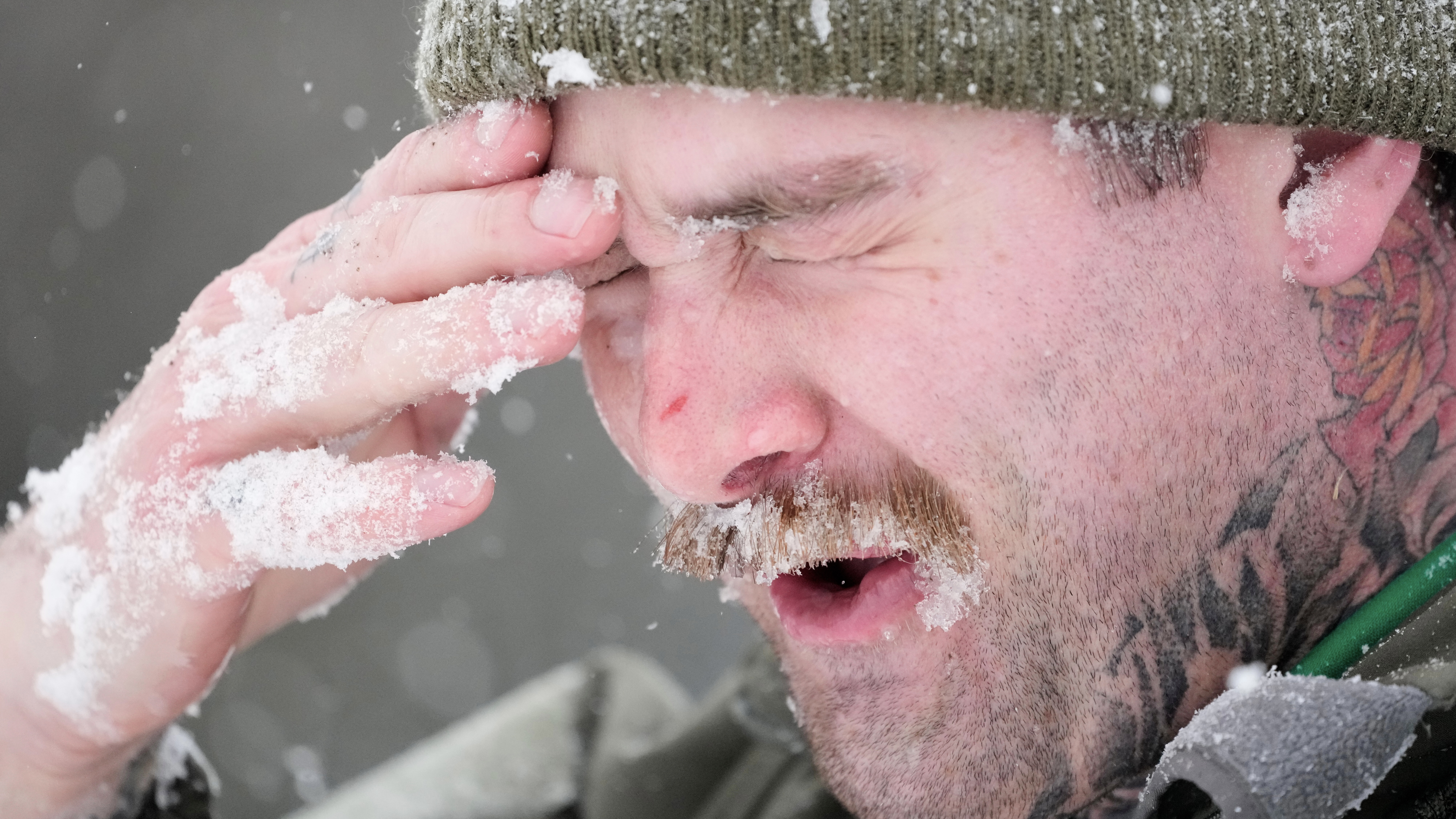 أميركا في قبضة العاصفة.. وفيات وانقطاعات واسعة للكهرباء