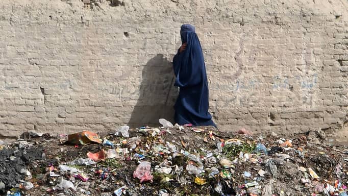 تسميم الطالبات.. استراتيجية قمع جديدة لتخويف الأفغانيات