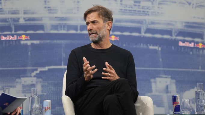 كلوب يدشن عهد "ريد بول" بخيانة ليفربول