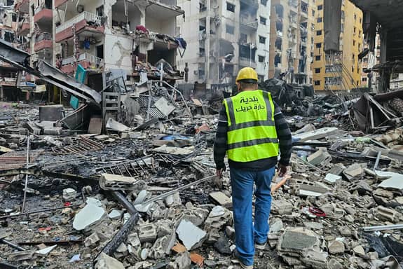 غارات الفجر تضرب 3 مناطق في بيروت ومحيطها