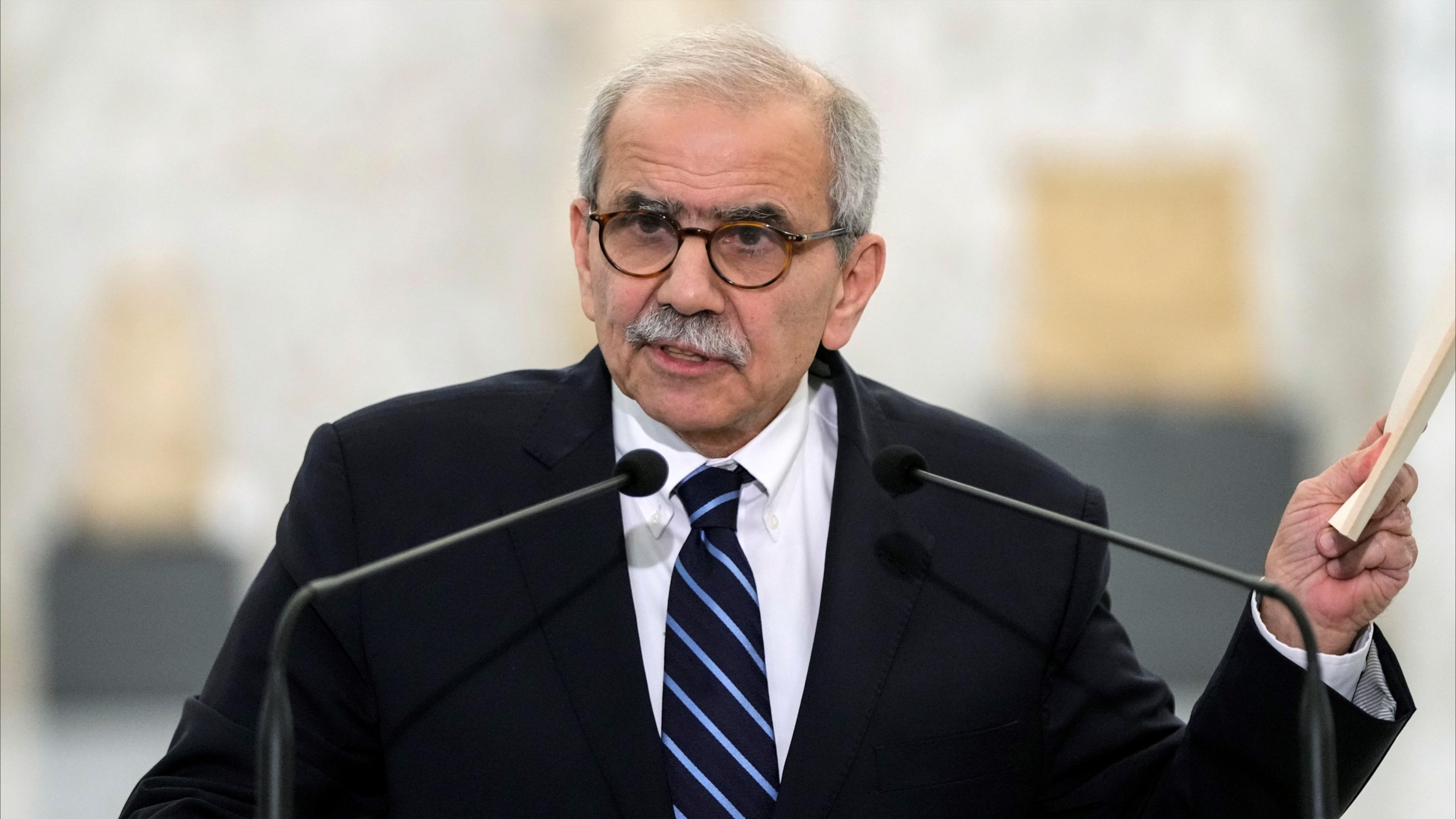 الرئاسة اللبنانية توضح لبلينكس سبب تأجيل إعلان الحكومة؟