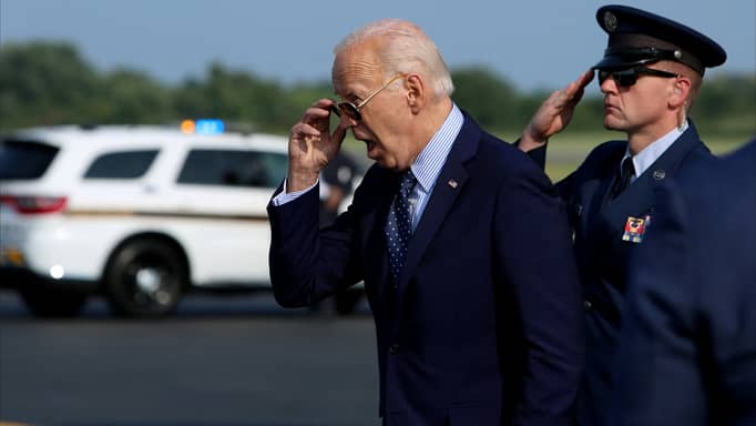 المؤتمر الديمقراطي.. بايدن من بطل إلى "الرجل الثاني"