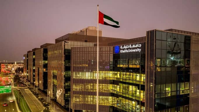 الأول عالميا.. جامعة خليفة تطلق "نموذج AI" لفك شفرات الراديو