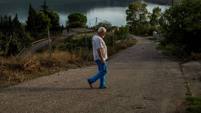 قرية يونانية تظهر مجددا بسبب "الجفاف"