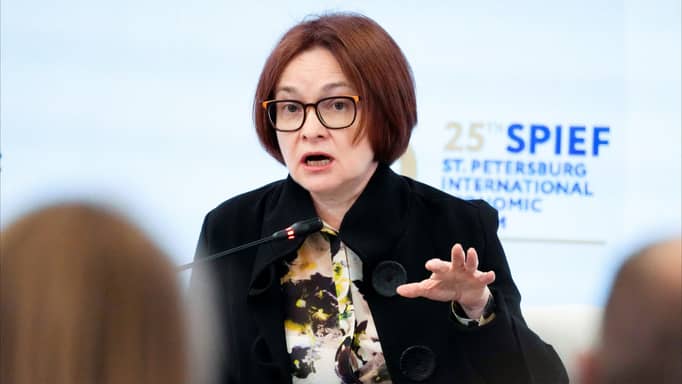 التضخم في روسيا "يتجاوز الذروة"