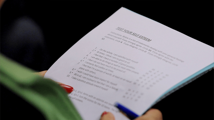 ساعة واحدة للقبول؟ "دولينغو" يقتحم جامعات النخبة في بريطانيا