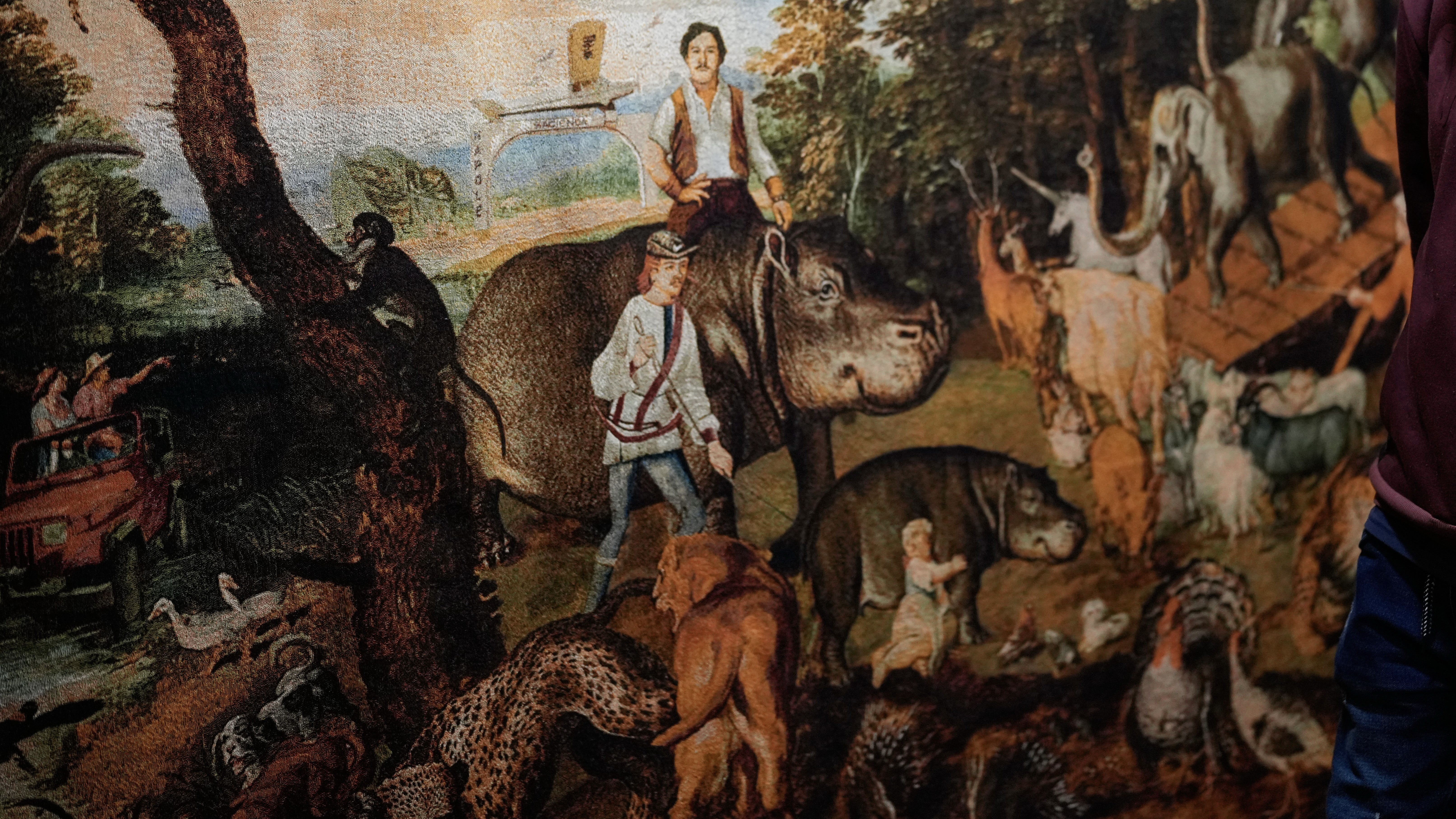 أفراس إسكوبار تترك حديقة "إمبراطور المخدرات" وتغزو أروقة الفن