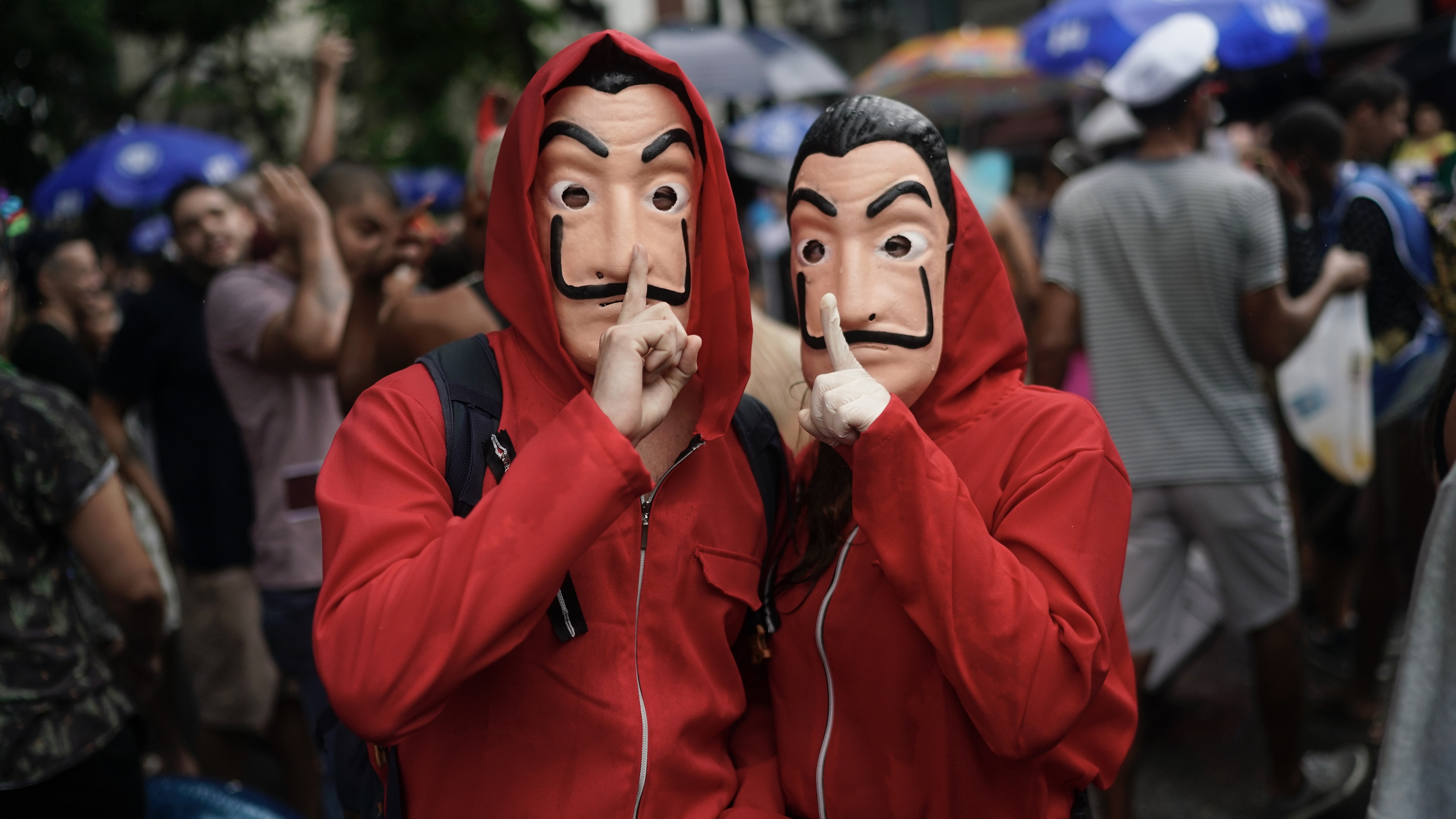 "لا كاسا" في البرازيل.. شرطة تتنكر في "زيّ لصوص" لضبط اللصوص