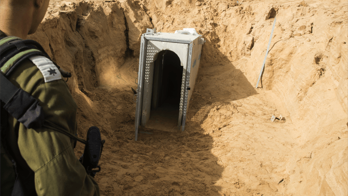 70% من أنفاق حماس قائمة.. ذريعة لعودة القتال؟