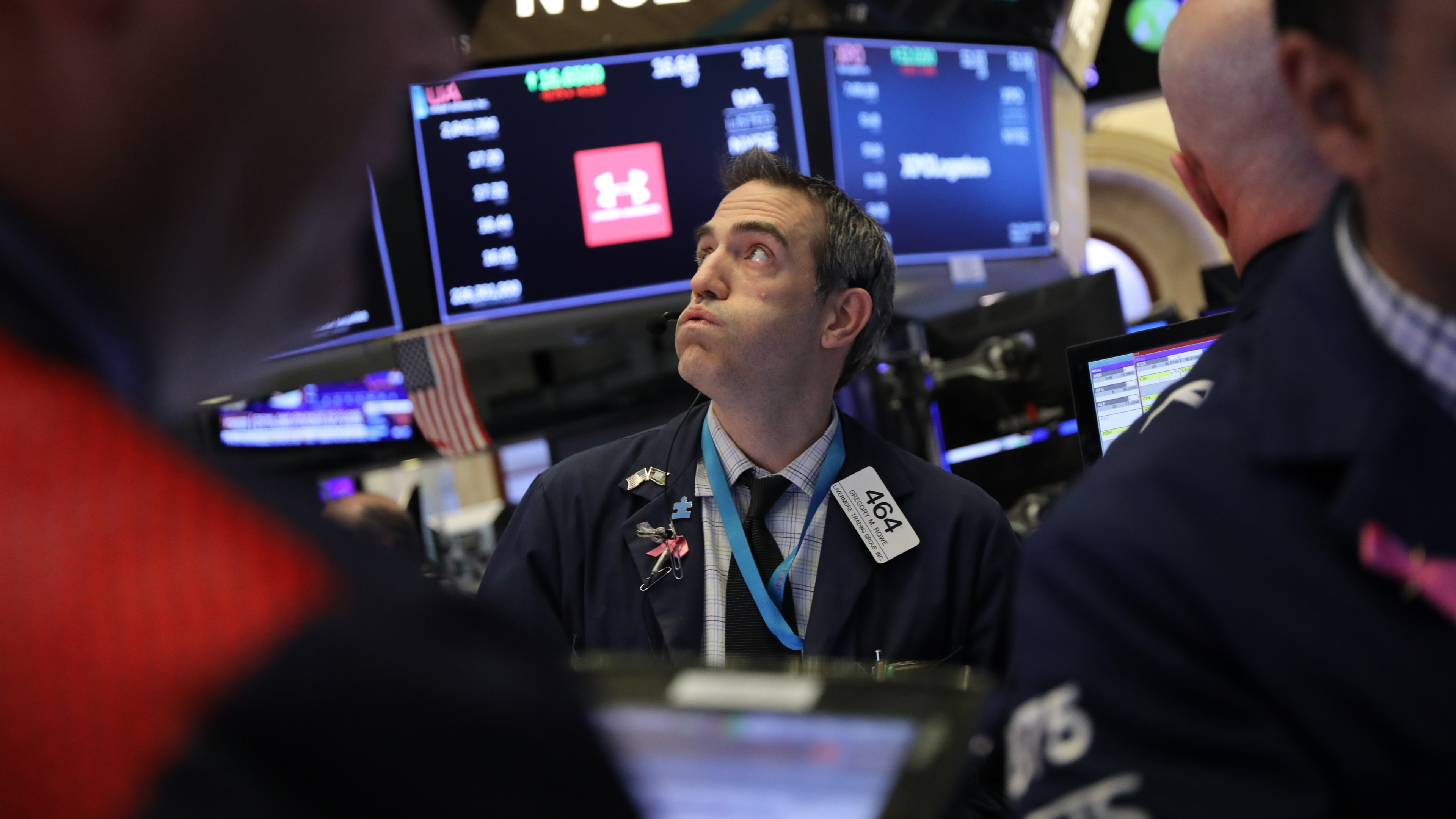 رسوم ترامب تهز وول ستريت بـ4 تريليونات دولار.. متى يضرب الركود؟