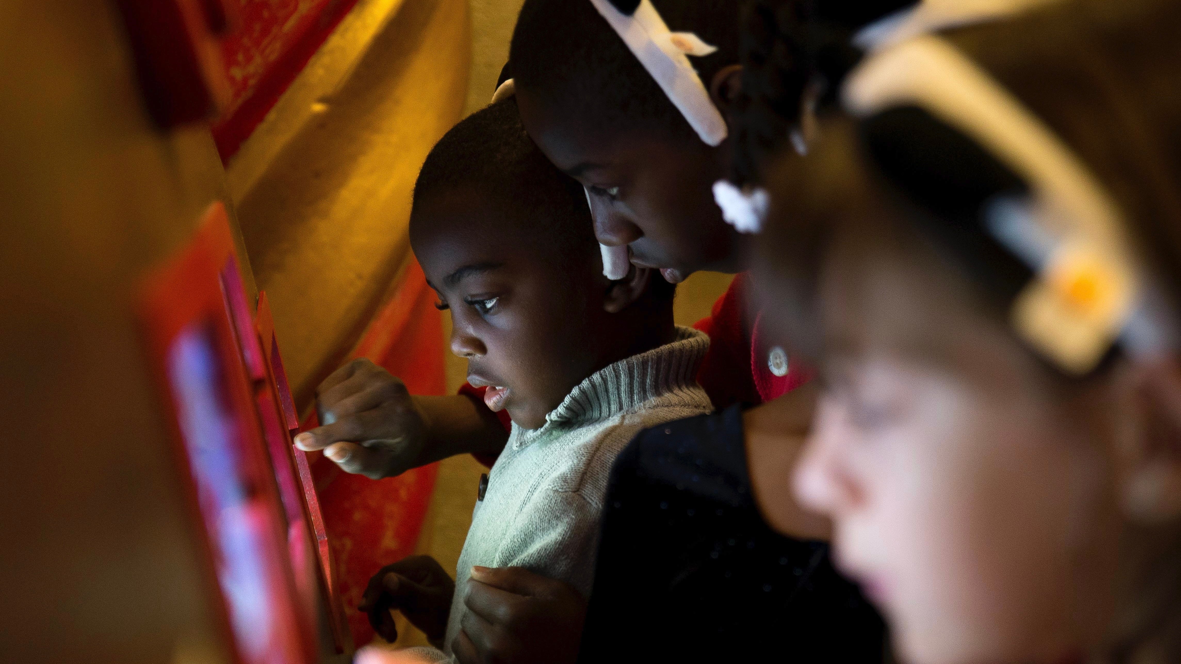 كيف تحافظ على صحتك بعيدا عن "ضوء الشاشات"؟