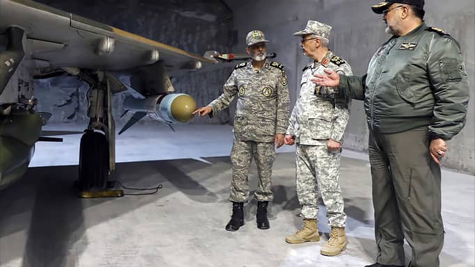 ترسانة إيران.. ماذا تملك في مخازنها؟