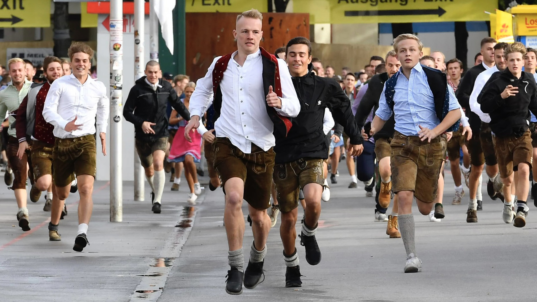 من الفصل إلى الزنزانة.. "عقوبة غريبة" تطارد طلاب ألمانيا الهاربين