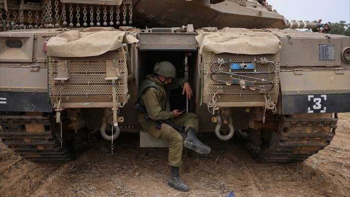 "لا تسافروا واحذفوا فيديوهات غزة".. جنود إسرائيل ملاحقون دوليا