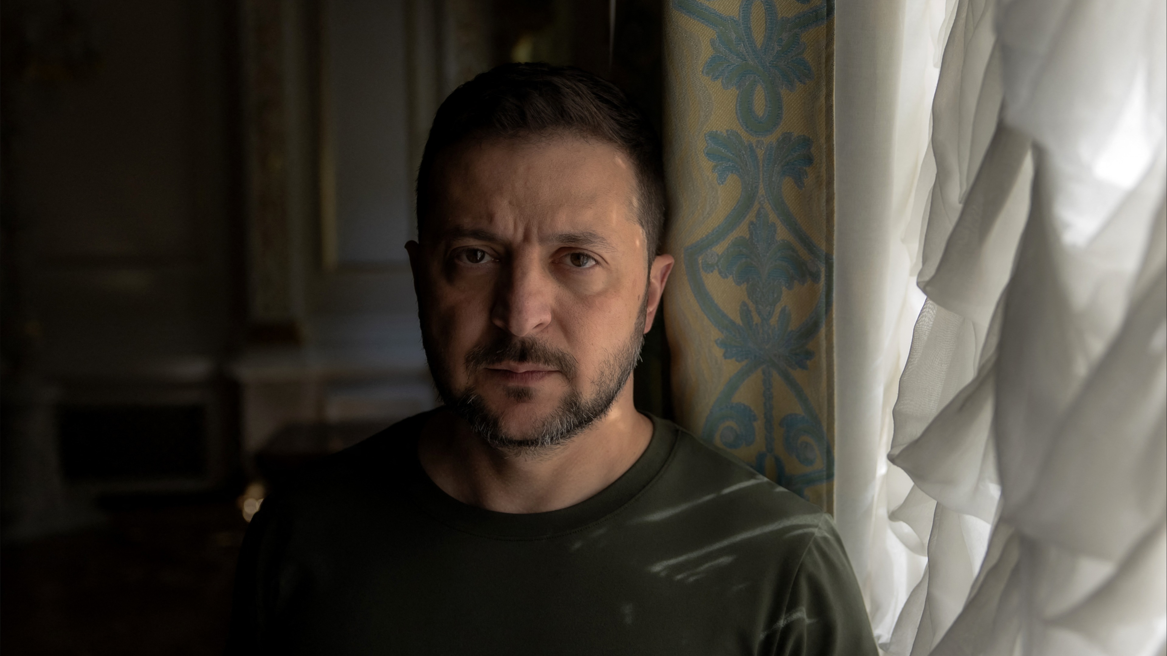 في ذكراها الثالثة.. هل تنتهي حرب أوكرانيا برحيل زيلينسكي؟