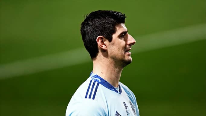 تيبو كورتوا يعتزل "مؤقتا"