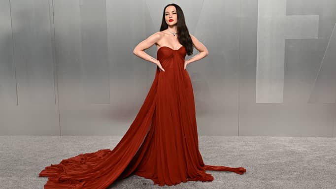 بين الزهور والريش.. كيف رسمت شانيل وديور أوسكار 2026؟