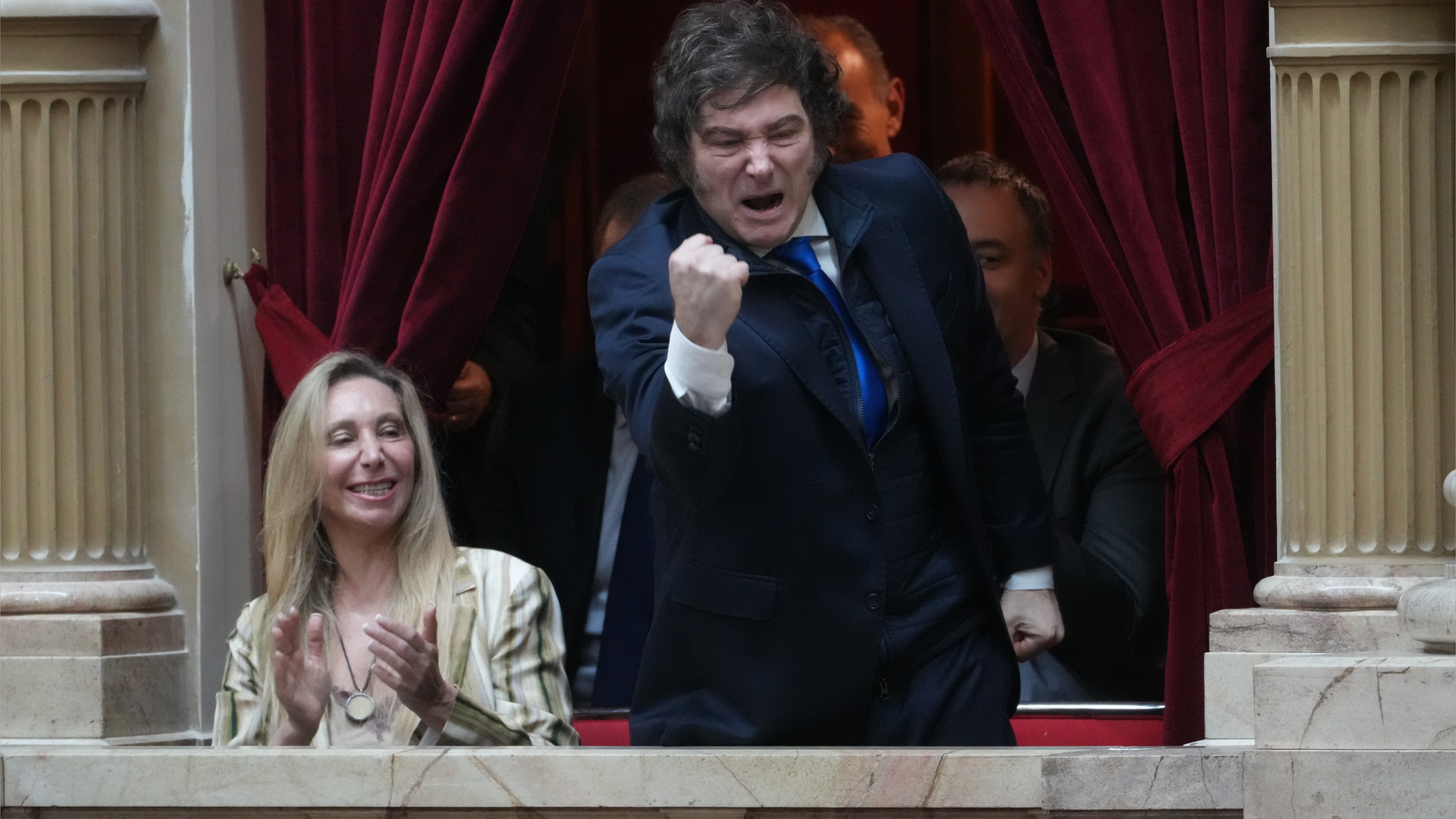 من بوكيلي إلى ميلي.. زعماء يعيدون تشكيل السياسة اللاتينية