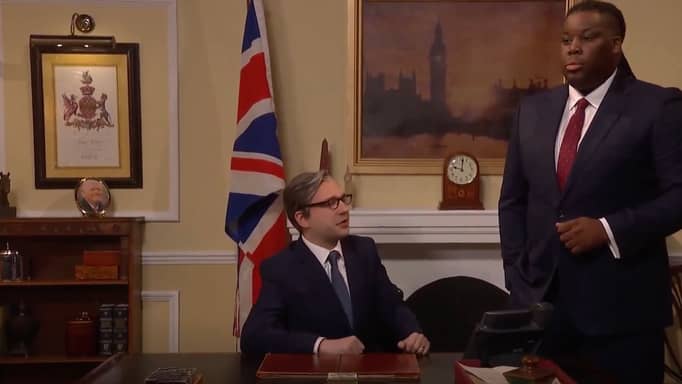 "الرئيس المخيف".. ترامب يسخر من ستارمر بفيديو كوميدي