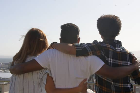 النوستالجيا في حياة لبنى ومقداد.. جيل Z الأكثر حنينا إلى الماضي