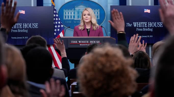 "ثورة إعلامية".. كيف وصل "الإنفلونسرز" إلى البيت الأبيض؟