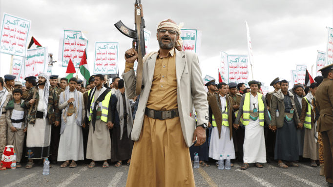 حرب المضيقين.. كيف يضغط هرمز وباب المندب على العالم؟