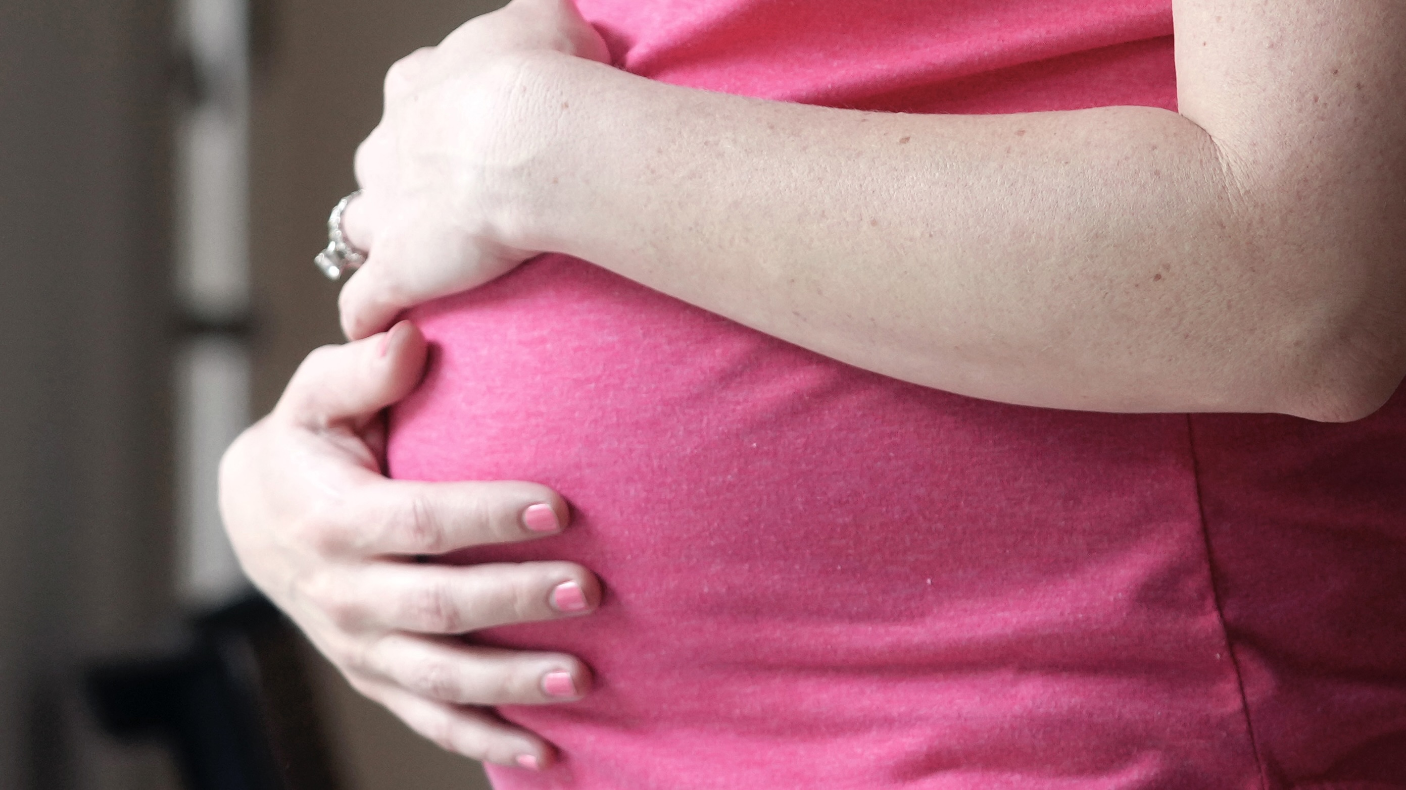 بدقة 100%.. الذكاء الاصطناعي ينهي كابوس "نزيف الولادة"