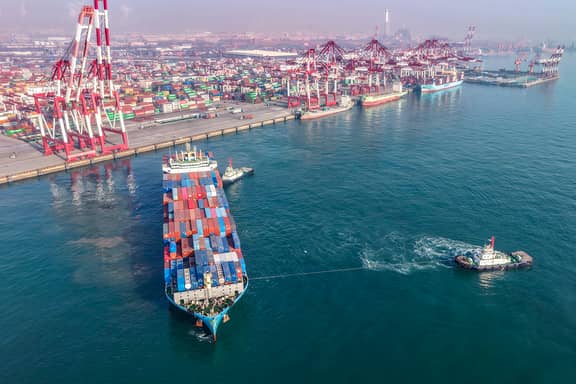 بكين تكبح إيران: هرمز خط أحمر.. لا تمسّوا الغاز