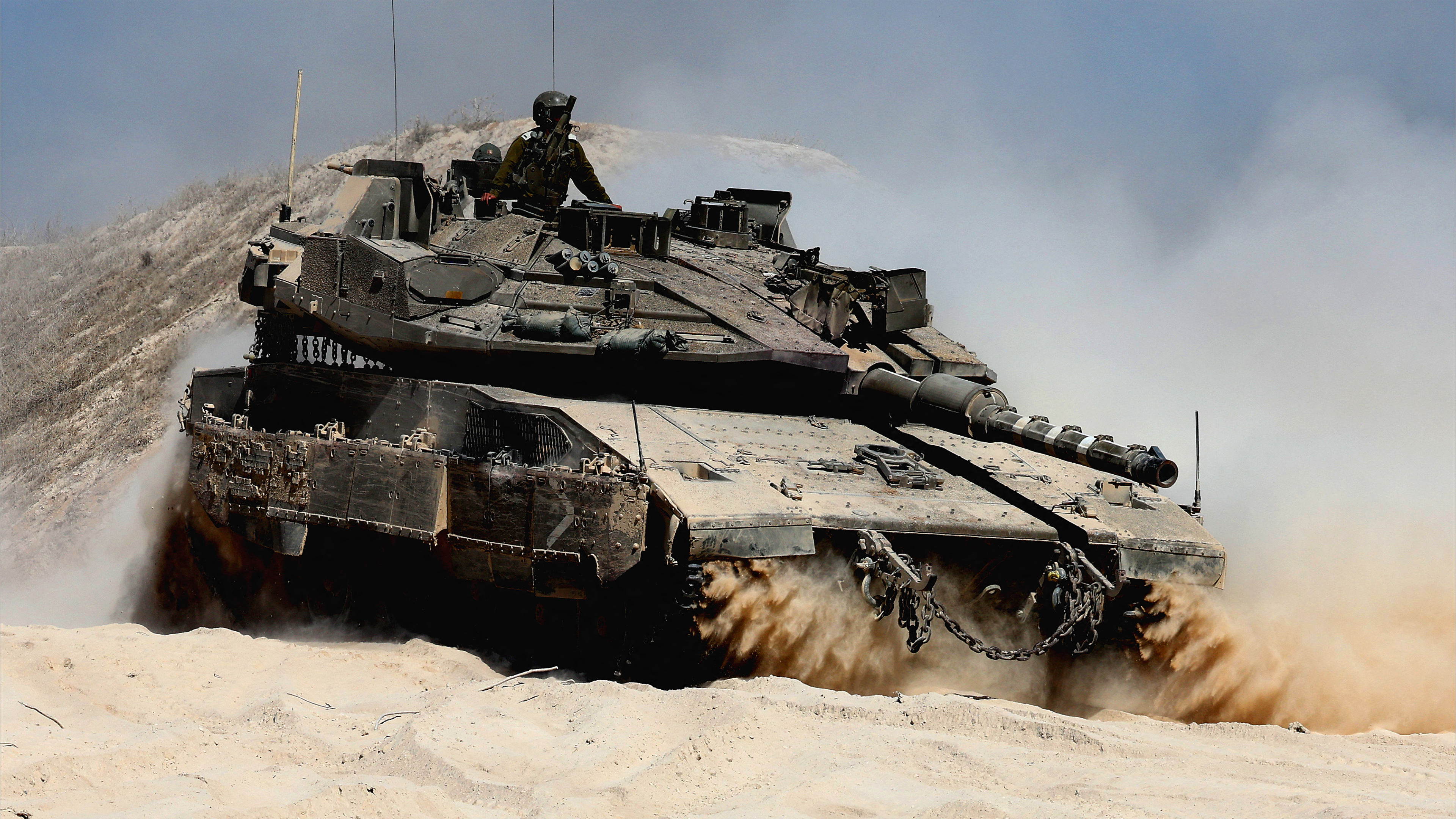 بعد مقتل أزولاي.. هل تُفجّر "هدنة غزة" حكومة نتنياهو؟