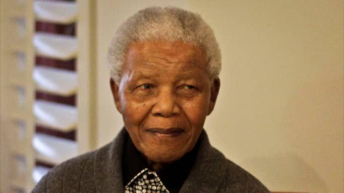 تعليق مزاد على مقتنيات لنيلسون مانديلا