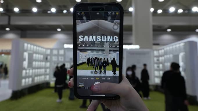 سامسونغ "تقتل" تطبيق Messages.. ما البديل؟