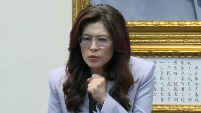 قبل قمة "شي وترامب".. معارضة تايوان تشق الصف بزيارة نادرة للصين