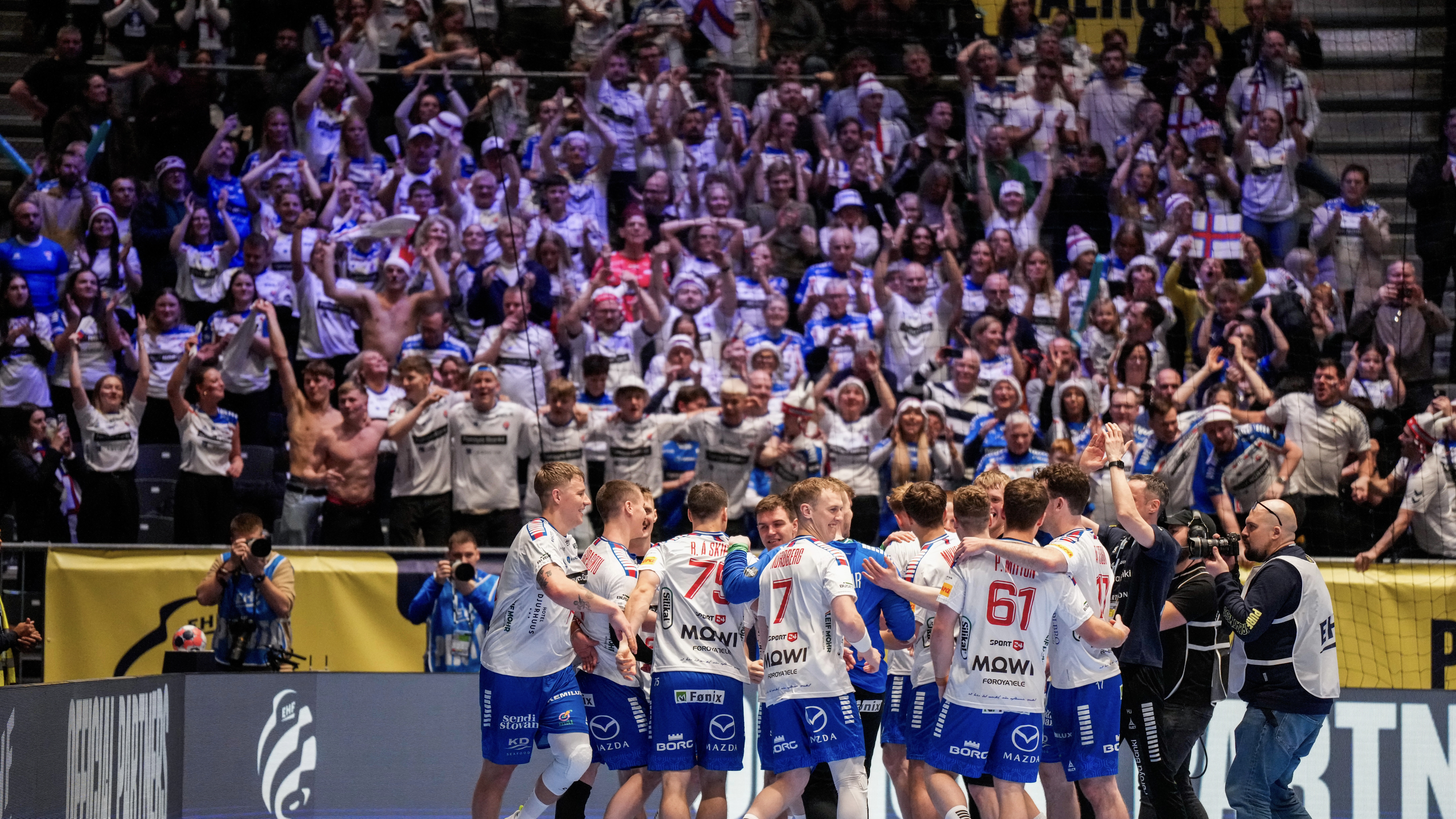 12% من سكان دولة أوروبية يشاهدون أول انتصار لفريقهم من المدرجات